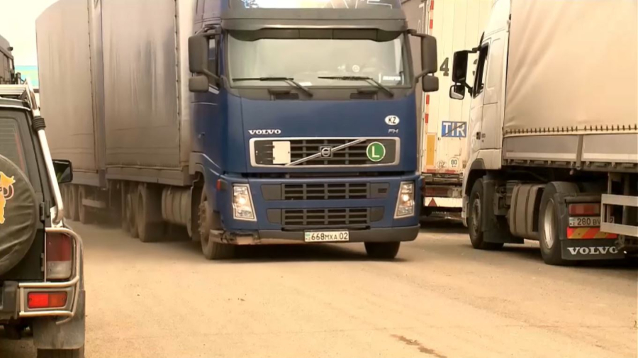 Қазақстан - Ресей шекарасында көліктің қатынауы қиындады