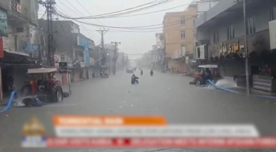 54 человека погибли за сутки из-за наводнения в Пакистане