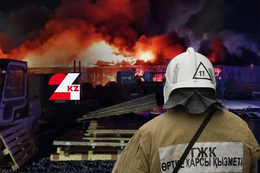 Астанада үш қабатты ғимараттан өрт шықты