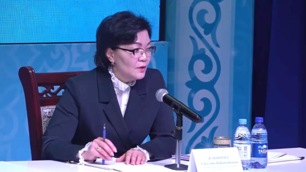 Министр труда и соцзащиты населения провела встречу с жителями ЗКО