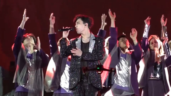 Гала-концерт в Актау собрал 100 тысяч зрителей