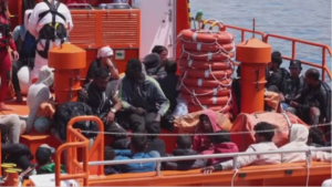 У берегов Канарских островов спасли 35 мигрантов