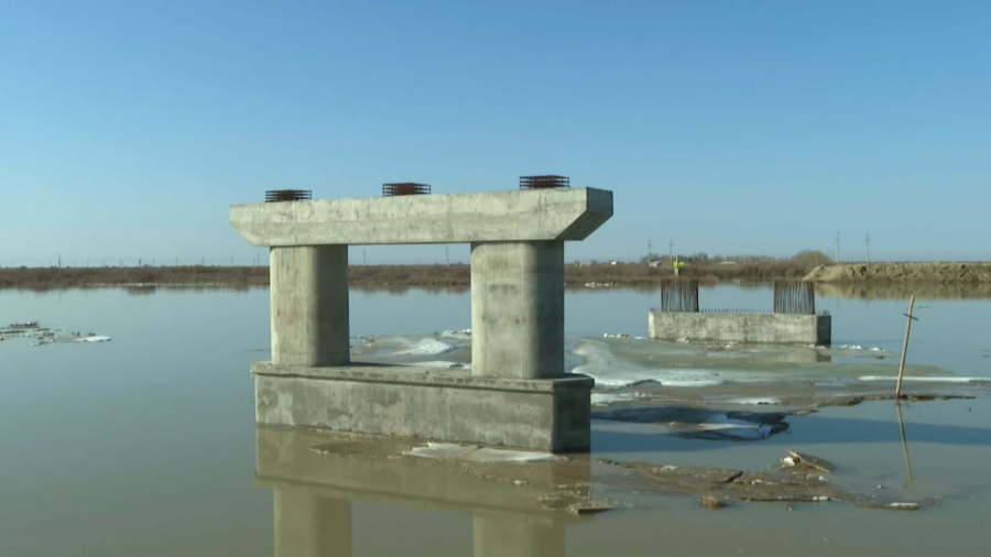 Қазалыда «Қарлан» көпірінің құрылысы тоқтап тұр