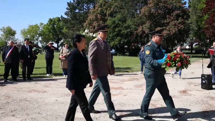 Память казахстанских солдат почтили во Франции