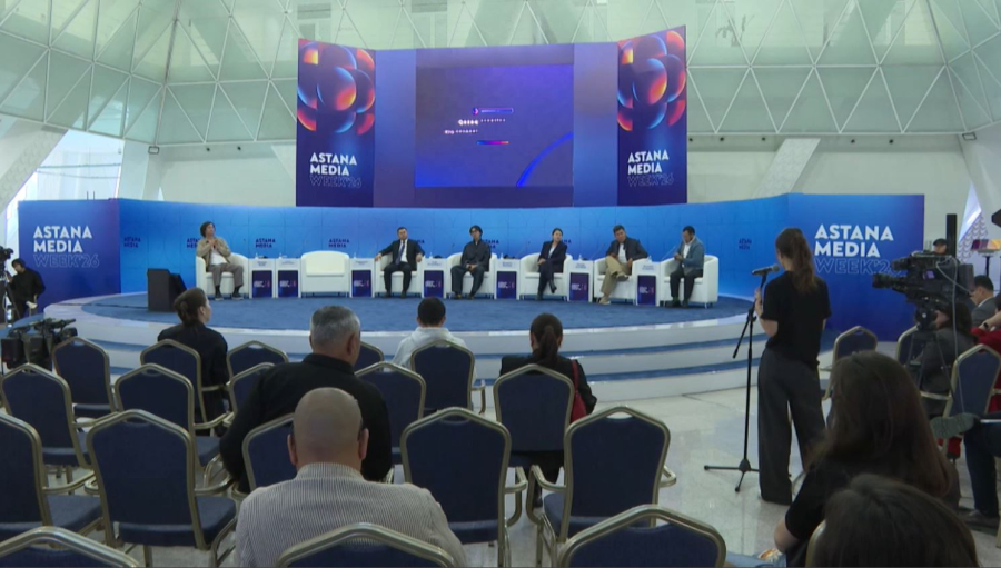 Astana Media Week форумында ЖИ және журналистика этикасы талқыланды