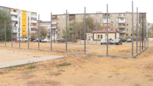 Обустройство детских площадок затянулось в Жезказгане