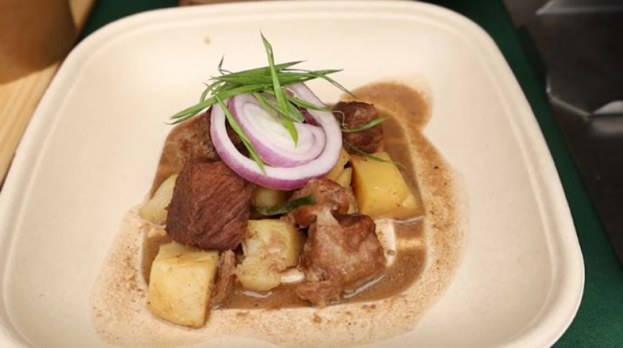 Национальные блюда Казахстана представили на берегу Сены