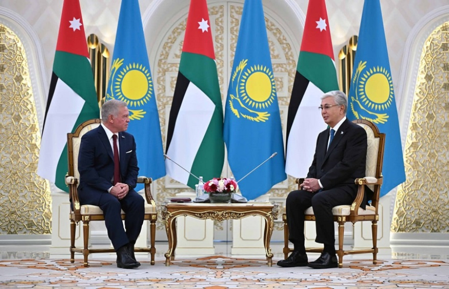 Президент Казахстана провел переговоры с Королем Иордании в узком составе