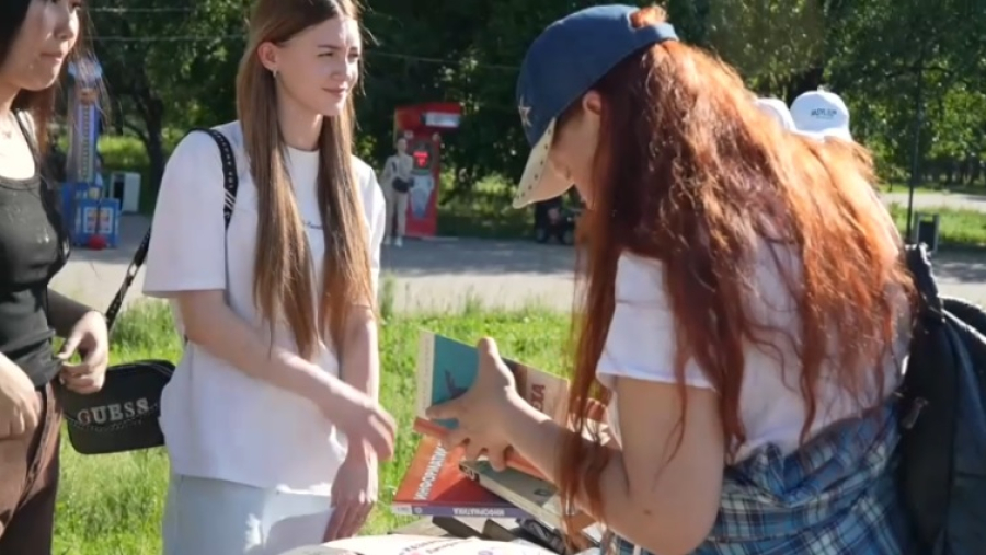 Ярмарку подарков организовали в Павлодаре в рамках экоакции