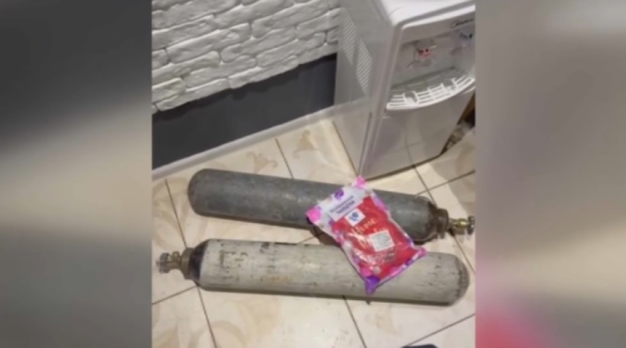 «Веселящий газ» продавали в массажном салоне в Караганде