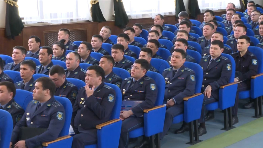 Заң мен тәртіп: ішкі істер қызметінде жемқорлық азайған