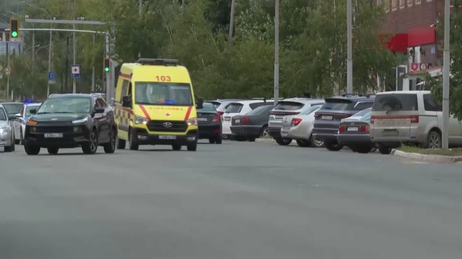 Водителей Кокшетау учат уступать дорогу машинам Скорой помощи