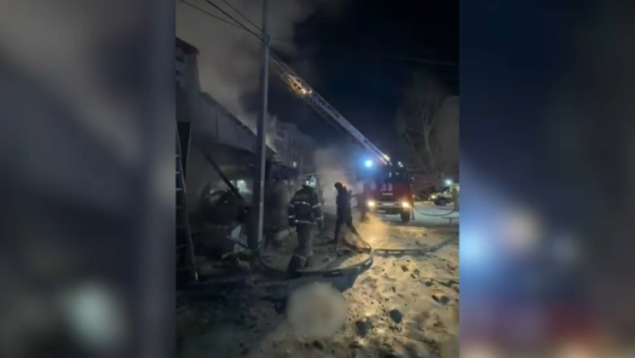 Пять газбаллонов вынесли из горящего кафе в Щучинске