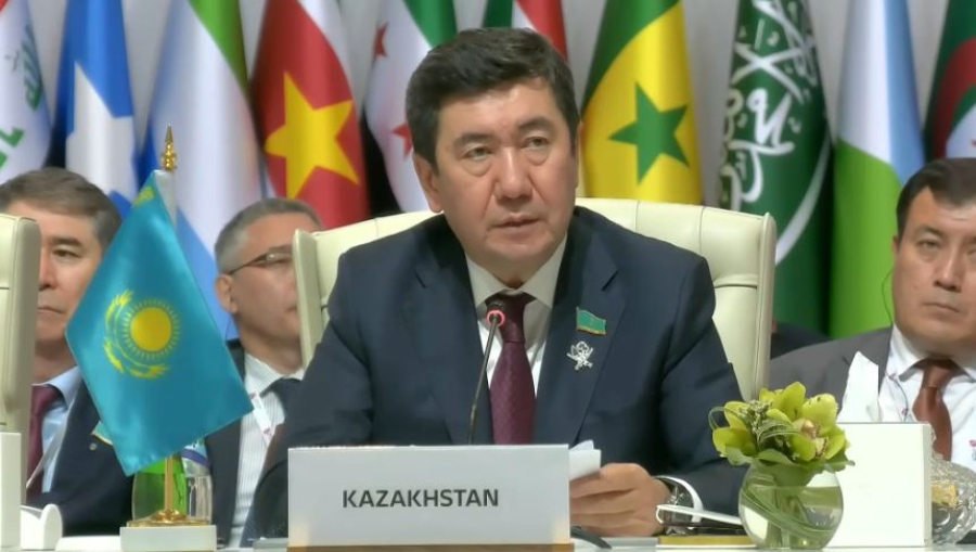 Е. Қошанов Қатарда өткен кезектен тыс араб-ислам саммитіне қатысты