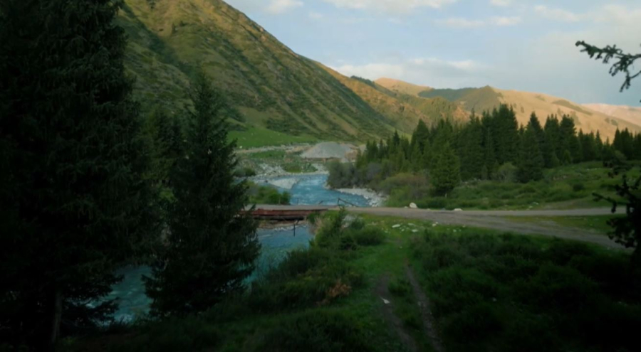 Саяхатшылар табиғатты аялауға шақырады