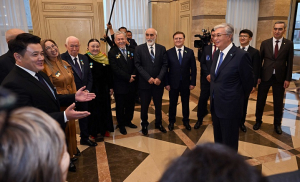 Президент побывал в Талдыкорганском драматическом театре