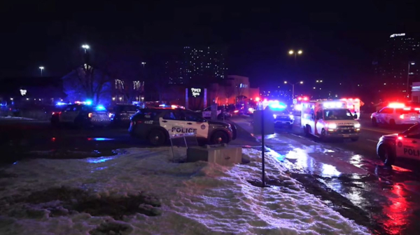 Неизвестный открыл стрельбу по посетителям паба в Торонто