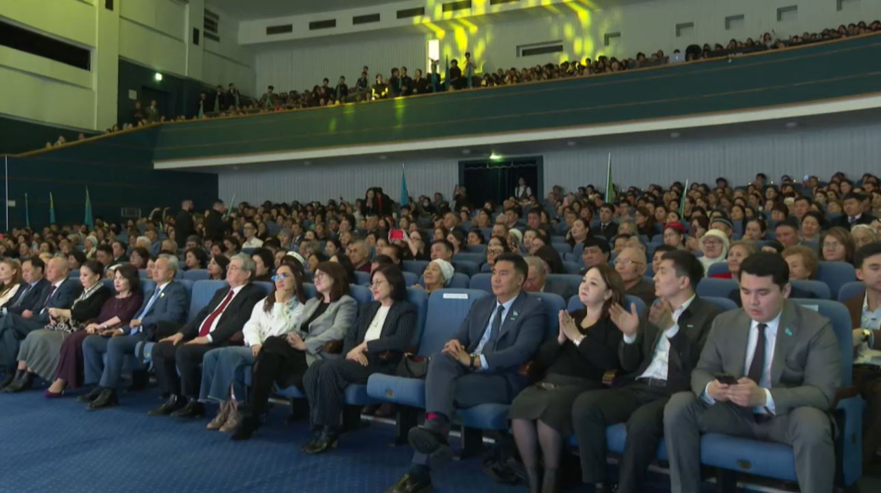 Концерт в столице приурочили новой Конституции