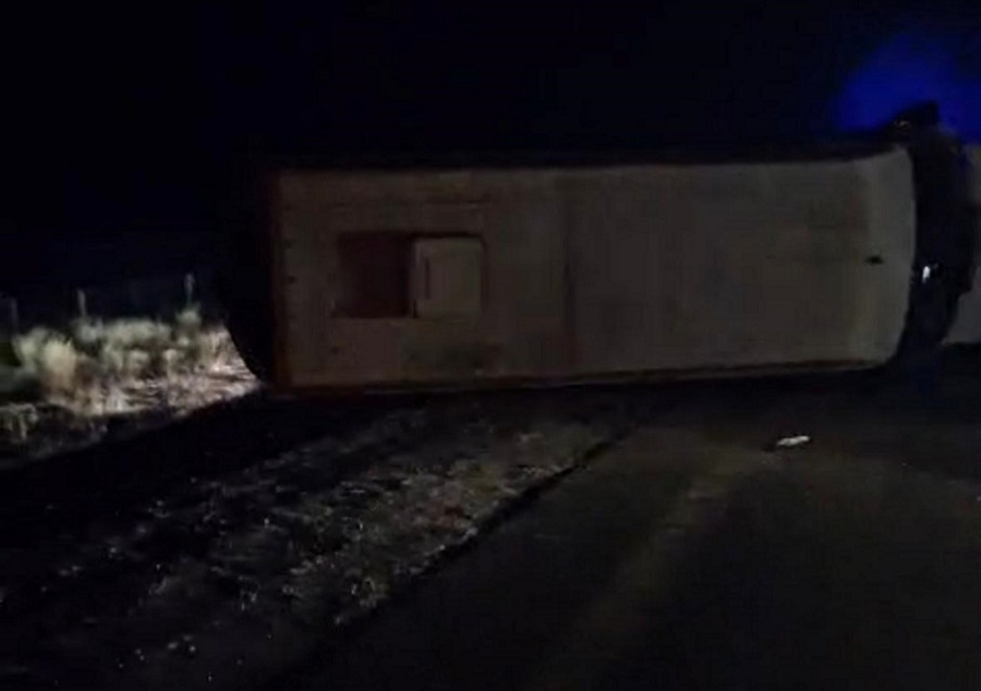 Микроавтобус с детской футбольной командой перевернулся на трассе