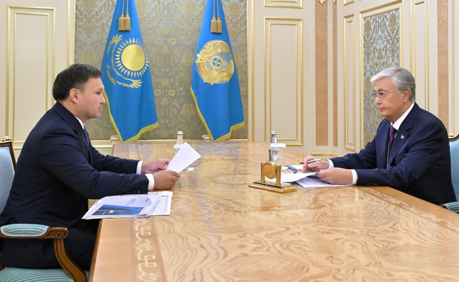 Касым-Жомарт Токаев дал поручения главе «КазМунайГаза»