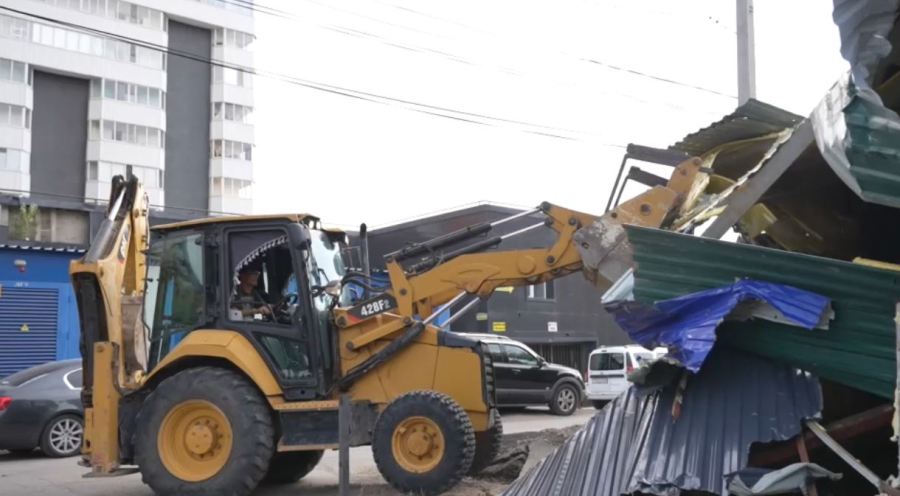 Астанада заңсыз салынған көлік жуу орны бұзылады
