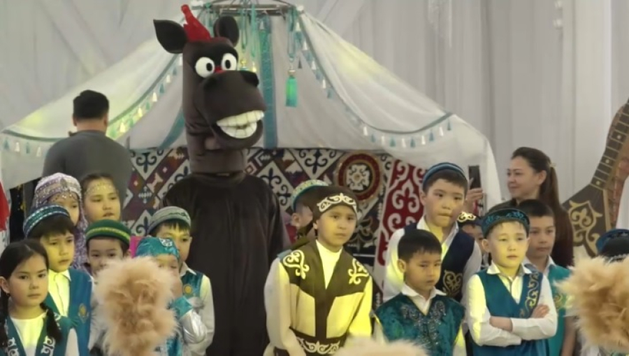 Праздничную программу для детей подготовили в Уральске