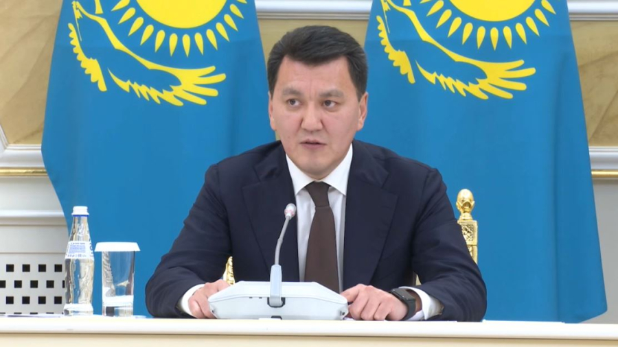 Карин провёл республиканское совещание по вопросам внутренней политики