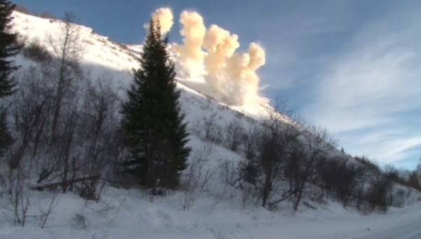 Две снежные лавины устранили в ВКО