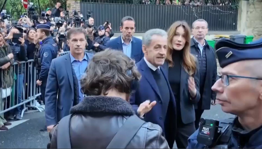 Саркози не үшін түрмеге қамалды?