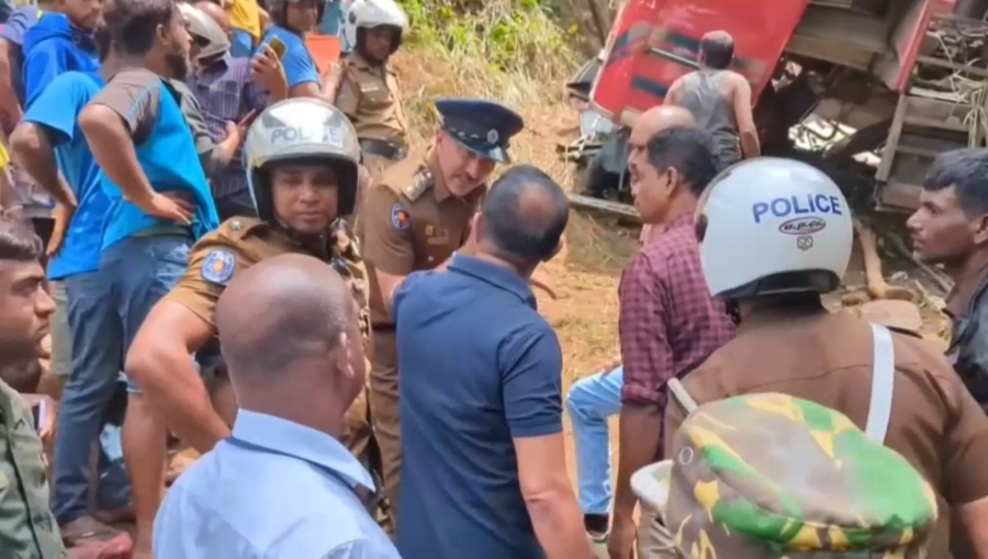 Шри-Ланкада автобус апатынан 21 адам қаза тапты