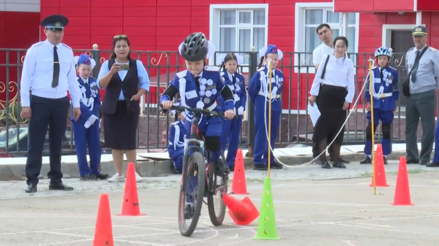 Ұлытау облысының оқушыларына жол ережелері үйретілді