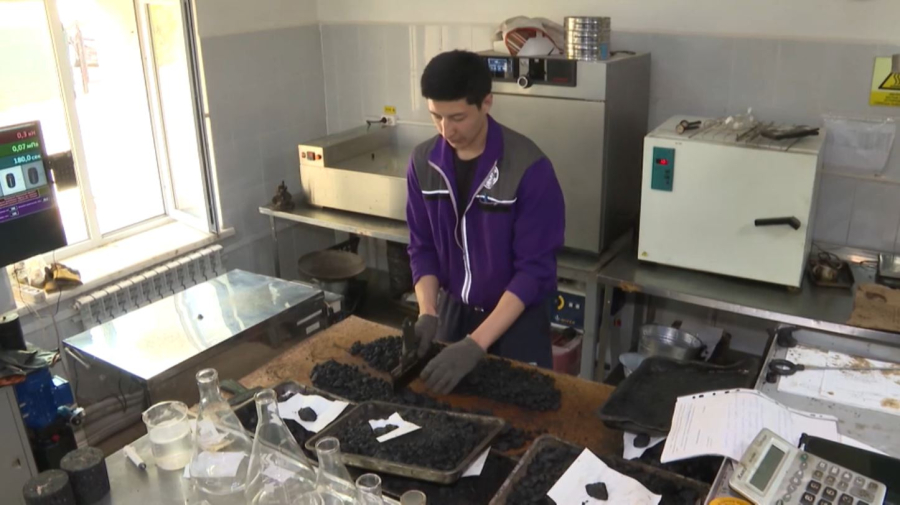 Перерабатывать старый асфальт для новых дорог предложили в РК