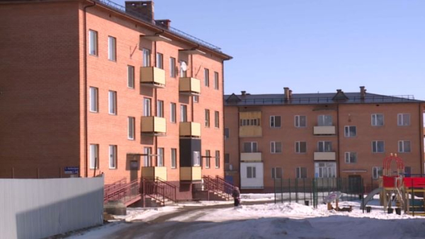 Многодетные семьи получают жильё в районе Карагандинской области