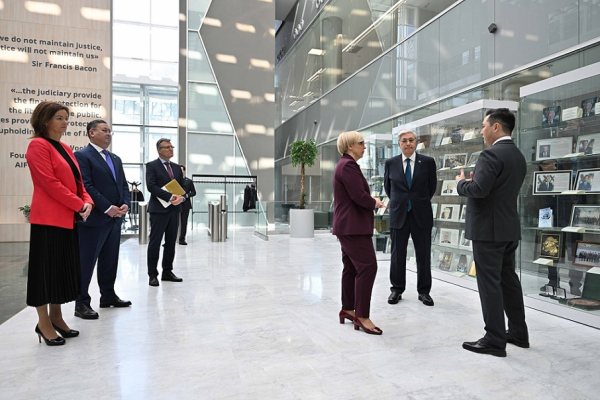 Президенты Казахстана и Словении посетили МФЦА