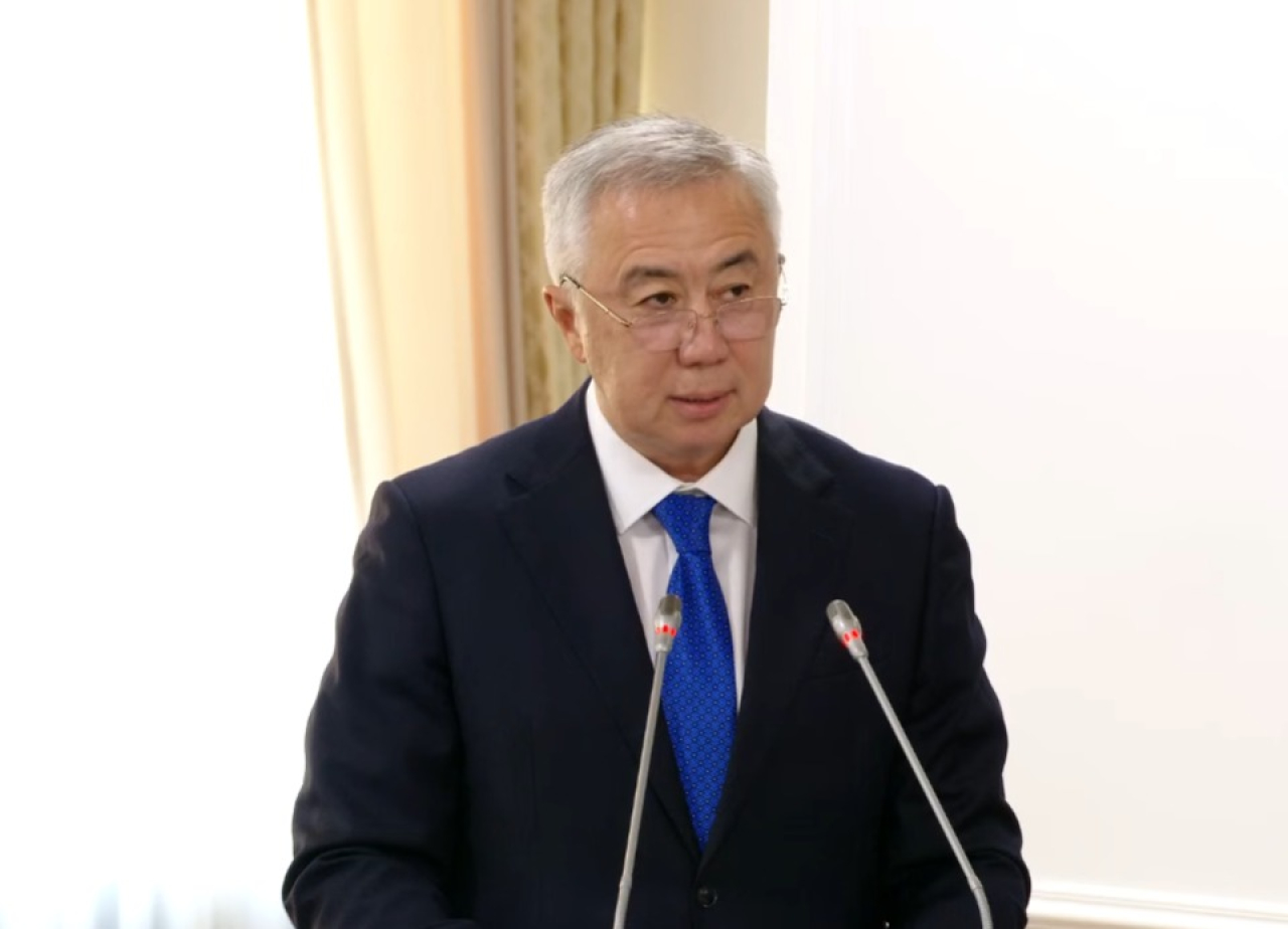 Скрин видео на YouTube-канале PrimeMinister_kz