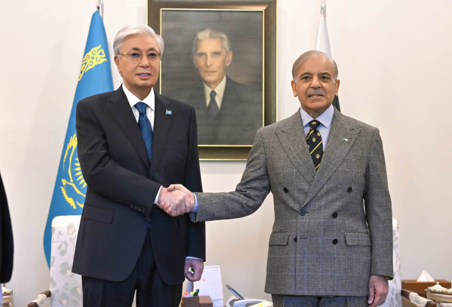 Қ. Тоқаев пен Ш. Шариф шағын құрамда келіссөз жүргізді