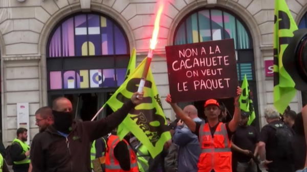 Железнодорожники вышли на протест во Франции