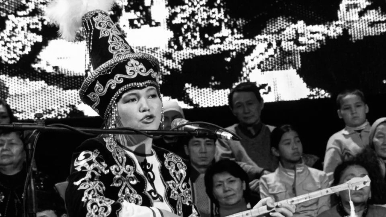 Ақын Салтанат Өтелбаева қаза тапқан апат: Жүк көлігінде 20 тонна жарылғыш зат болған