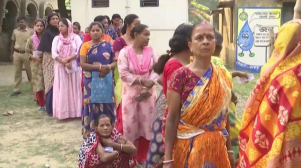 Третий тур парламентских выборов стартовал в Индии