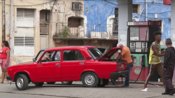 Цены на бензин в пять раз повысят власти Кубы