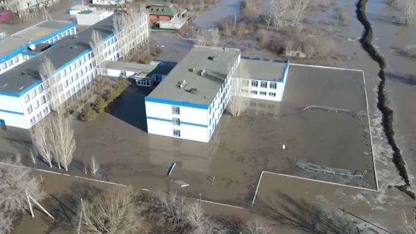 Режим ЧС в Атбасаре: подтоплены десятки домов