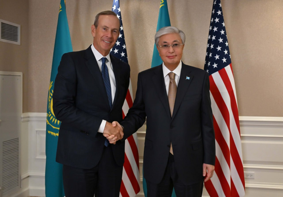 Президент Chevron корпорациясының басшысымен кездесті