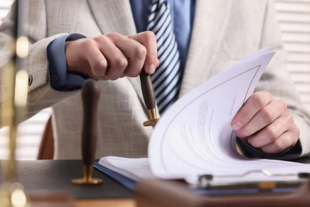 Нотариустарға бақылау күшейеді: Мәжілісте заң жобасы қаралды
