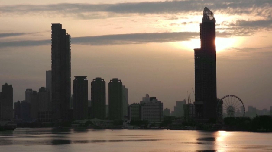 Жер сілкінісінен кейін саяхатшылар Таиландқа жолдамаларынан бас тартып жатыр