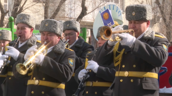Ұлттық ұлан әскерилері соғыс ардагеріне алғыс айтып, мерекемен құттықтады