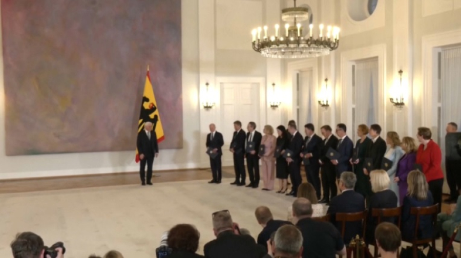 Правительство Германии во главе с Шольцем ушло в отставку