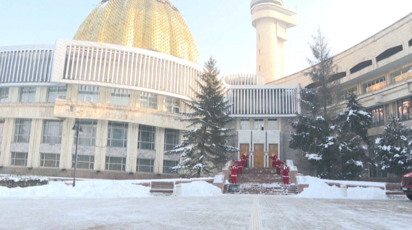 «Жаңа жылға саяхат» атты қайырымдылық шырша өтті