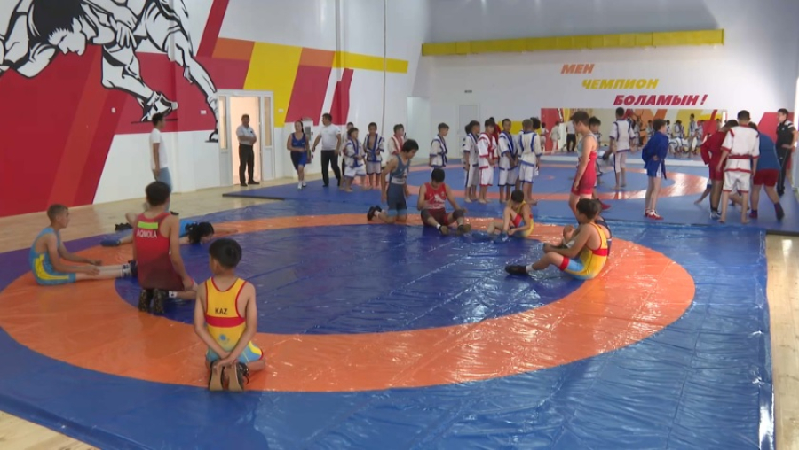 Новую спортшколу открыли в селе Зеренда