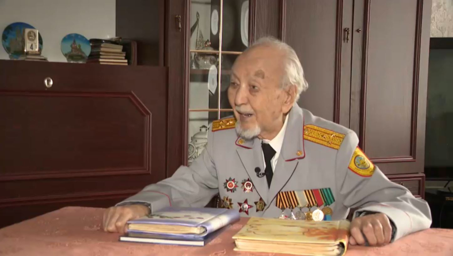 Бір жылда бес орден алған барлаушы