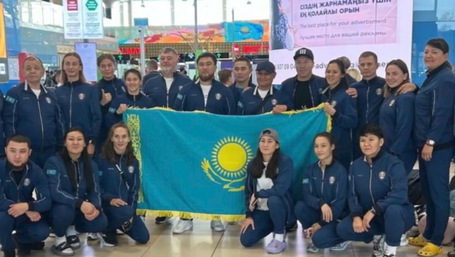 Қазақ боксшылары әлем чемпионатына аттанды